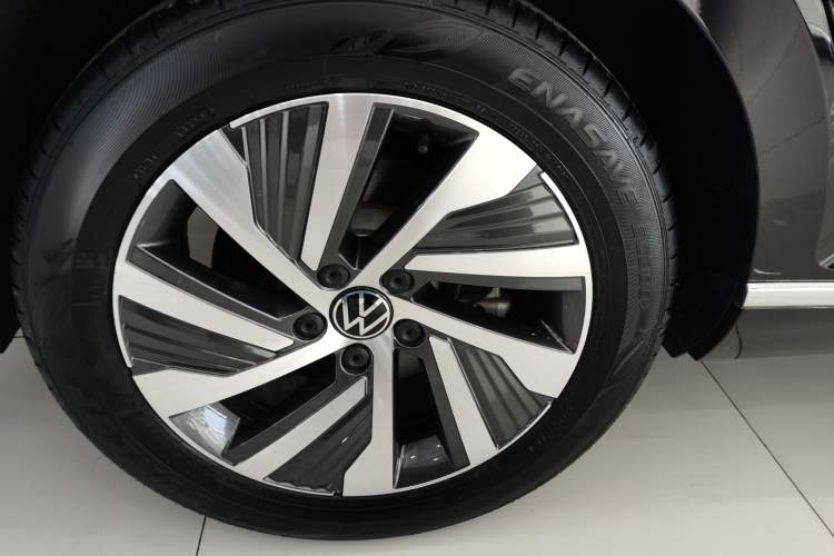 Used Volkswagen Magotan GTE Plug-in Hybrid 2022 GTE Luxury Model Exterior 6