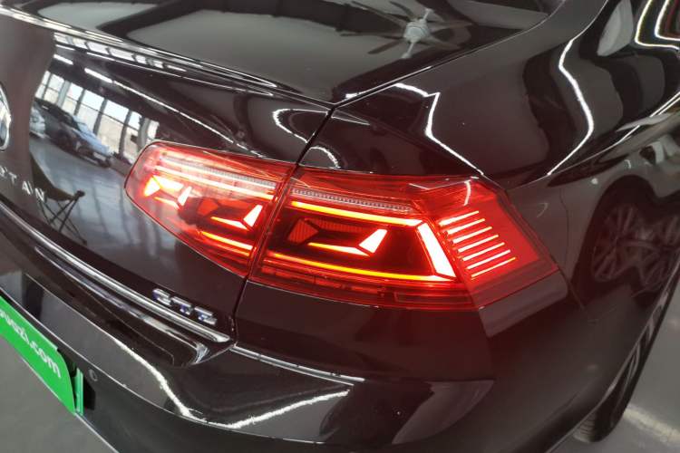 Used Volkswagen Magotan GTE Plug-in Hybrid 2022 GTE Luxury Model Exterior 6