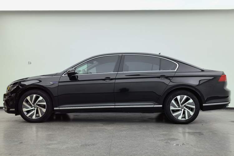 Used Volkswagen Magotan GTE Plug-in Hybrid 2022 GTE Luxury Model Exterior 7