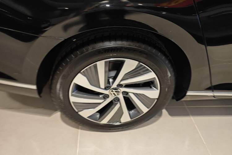 Used Volkswagen Magotan GTE Plug-in Hybrid 2022 GTE Luxury Model Exterior 8