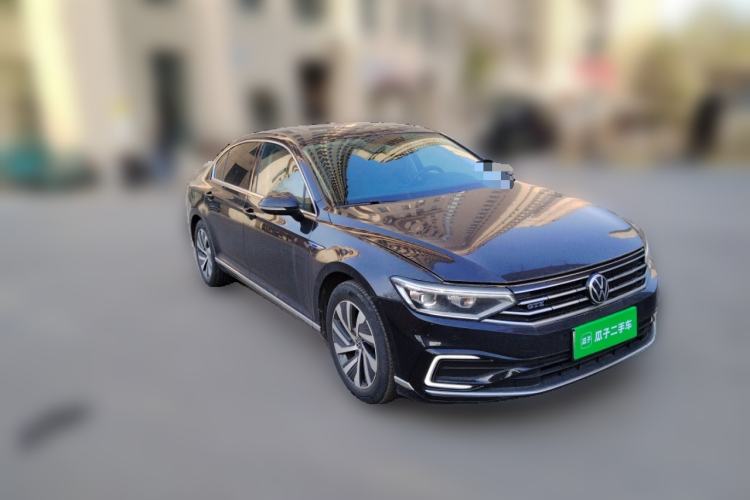 Used Volkswagen Magotan GTE Plug-in Hybrid 2022 GTE Luxury Model Front Right 45 Deg