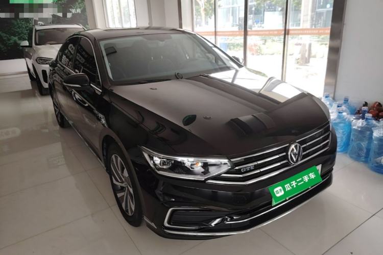 Used Volkswagen Magotan GTE Plug-in Hybrid 2022 GTE Luxury Model Front Right 45 Deg
