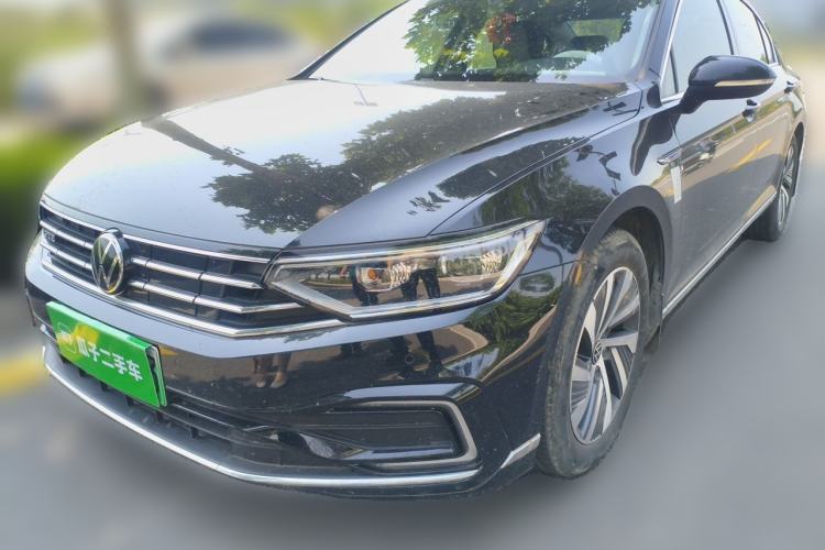 Used Volkswagen Magotan GTE Plug-in Hybrid 2022 GTE Luxury Model Guazi used car, China used car export, Used car for sale, Used  cars, Cheapest cars for sale