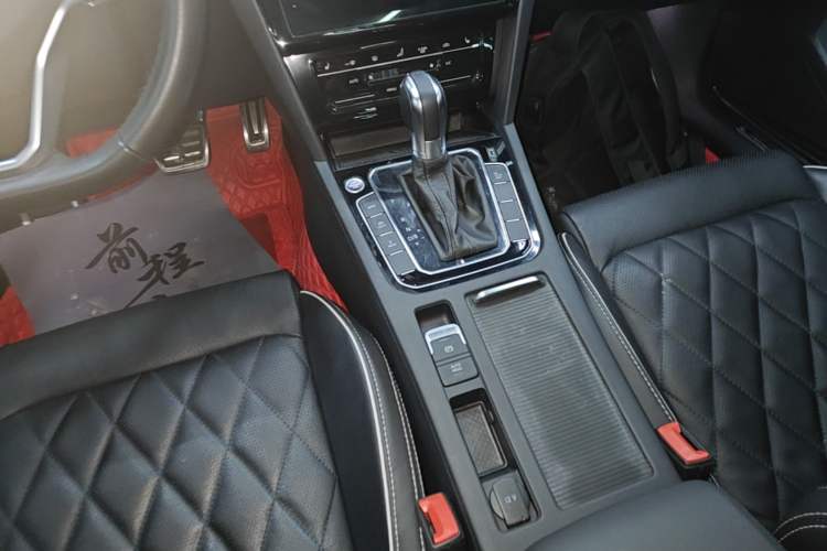 Used Volkswagen Magotan GTE Plug-in Hybrid 2022 GTE Luxury Model Gear Lever