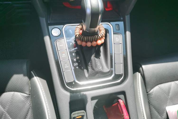 Used Volkswagen Magotan GTE Plug-in Hybrid 2022 GTE Luxury Model Gear Lever