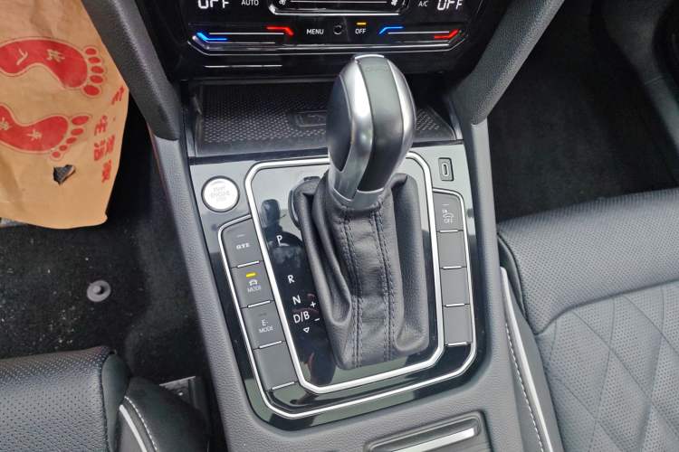 Used Volkswagen Magotan GTE Plug-in Hybrid 2022 GTE Luxury Model Gear Lever
