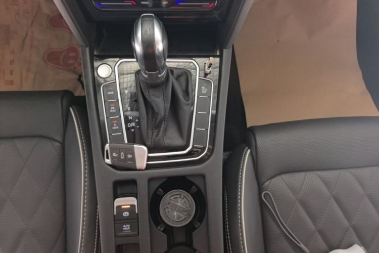 Used Volkswagen Magotan GTE Plug-in Hybrid 2022 GTE Luxury Model Gear Lever
