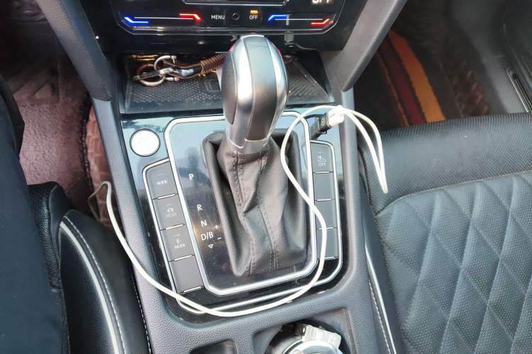 Used Volkswagen Magotan GTE Plug-in Hybrid 2022 GTE Luxury Model Gear Lever