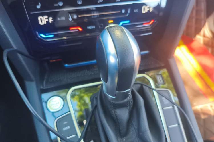 Used Volkswagen Magotan GTE Plug-in Hybrid 2022 GTE Luxury Model Gear Lever