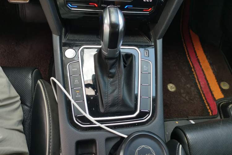 Used Volkswagen Magotan GTE Plug-in Hybrid 2022 GTE Luxury Model Gear Lever