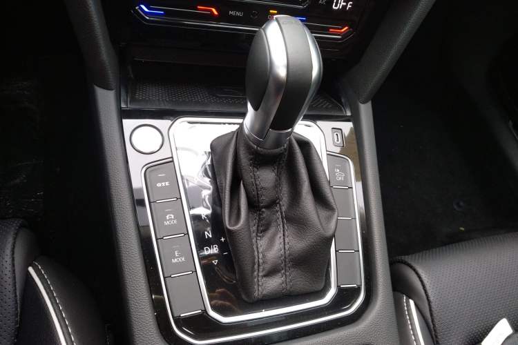 Used Volkswagen Magotan GTE Plug-in Hybrid 2022 GTE Luxury Model Gear Lever