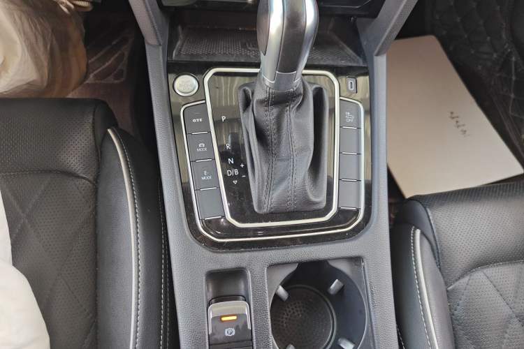 Used Volkswagen Magotan GTE Plug-in Hybrid 2022 GTE Luxury Model Gear Lever