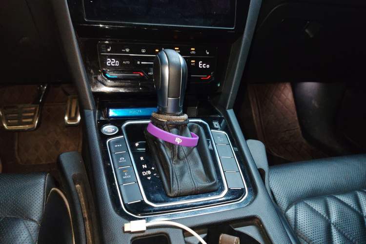 Used Volkswagen Magotan GTE Plug-in Hybrid 2022 GTE Luxury Model Gear Lever