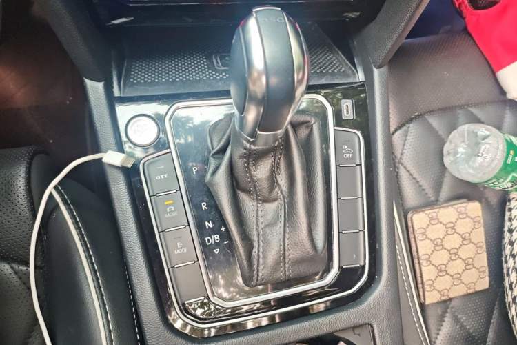 Used Volkswagen Magotan GTE Plug-in Hybrid 2022 GTE Luxury Model Gear Lever