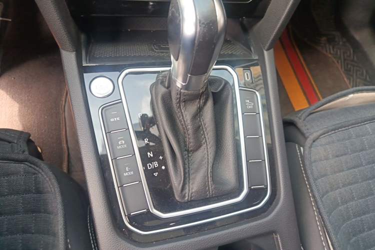 Used Volkswagen Magotan GTE Plug-in Hybrid 2022 GTE Luxury Model Gear Lever