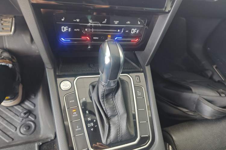 Used Volkswagen Magotan GTE Plug-in Hybrid 2022 GTE Luxury Model Gear Lever
