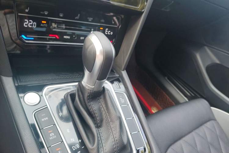 Used Volkswagen Magotan GTE Plug-in Hybrid 2022 GTE Luxury Model Gear Lever