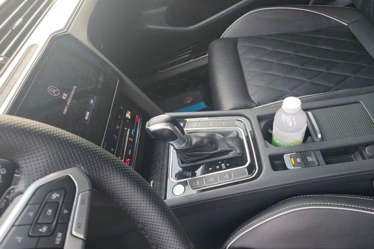 Used Volkswagen Magotan GTE Plug-in Hybrid 2022 GTE Luxury Model Gear Lever