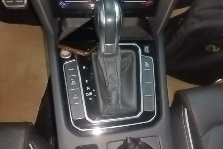 Used Volkswagen Magotan GTE Plug-in Hybrid 2022 GTE Luxury Model Gear Lever