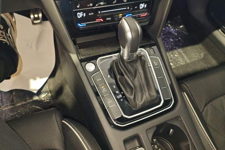 Used Volkswagen Magotan GTE Plug-in Hybrid 2022 GTE Luxury Model Gear Lever