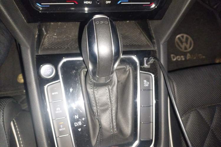 Used Volkswagen Magotan GTE Plug-in Hybrid 2022 GTE Luxury Model Gear Lever
