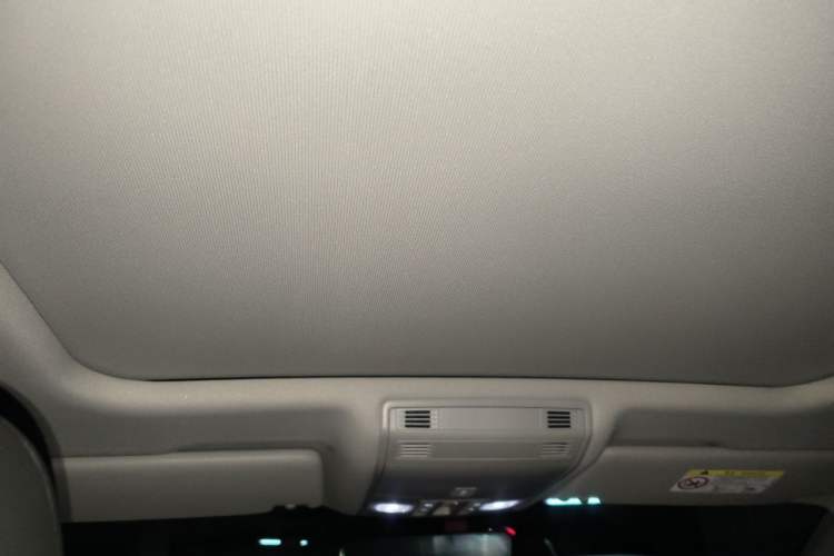Used Volkswagen Magotan GTE Plug-in Hybrid 2022 GTE Luxury Model Headliner