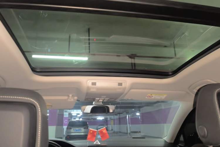 Used Volkswagen Magotan GTE Plug-in Hybrid 2022 GTE Luxury Model Headliner