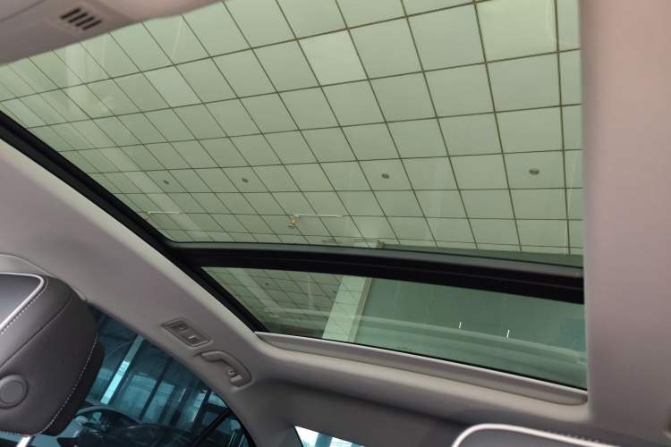 Used Volkswagen Magotan GTE Plug-in Hybrid 2022 GTE Luxury Model Headliner