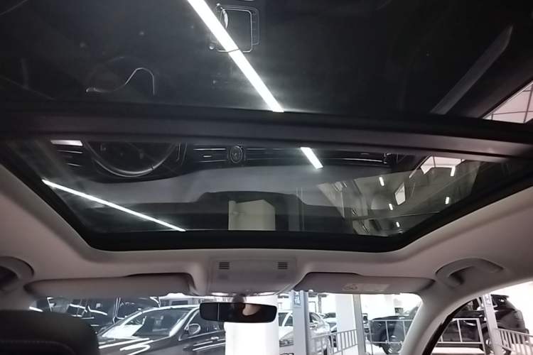 Used Volkswagen Magotan GTE Plug-in Hybrid 2022 GTE Luxury Model Headliner