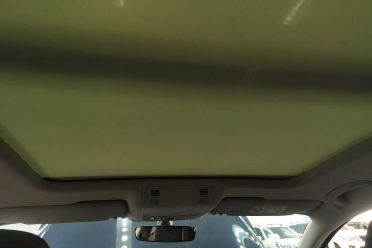Used Volkswagen Magotan GTE Plug-in Hybrid 2022 GTE Luxury Model Headliner