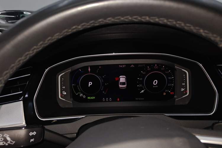 Used Volkswagen Magotan GTE Plug-in Hybrid 2022 GTE Luxury Model Instrument Cluster