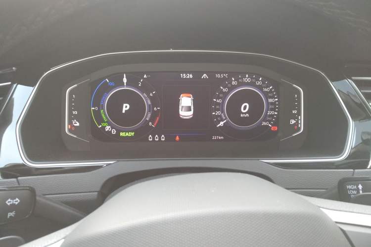 Used Volkswagen Magotan GTE Plug-in Hybrid 2022 GTE Luxury Model Instrument Cluster