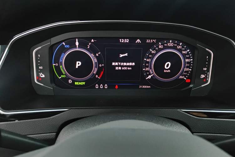 Used Volkswagen Magotan GTE Plug-in Hybrid 2022 GTE Luxury Model Instrument Cluster