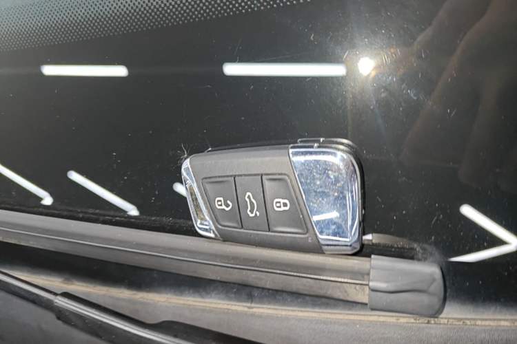 Used Volkswagen Magotan GTE Plug-in Hybrid 2022 GTE Luxury Model Interior 1