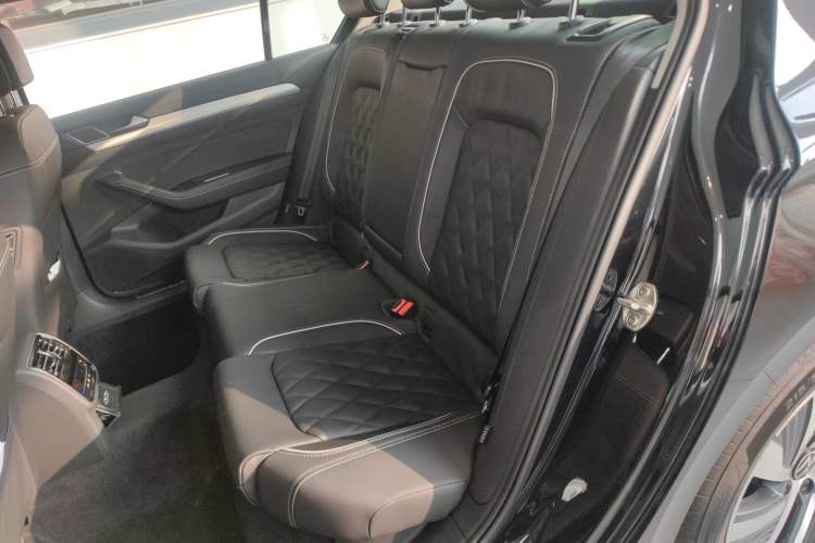 Used Volkswagen Magotan GTE Plug-in Hybrid 2022 GTE Luxury Model Interior 1