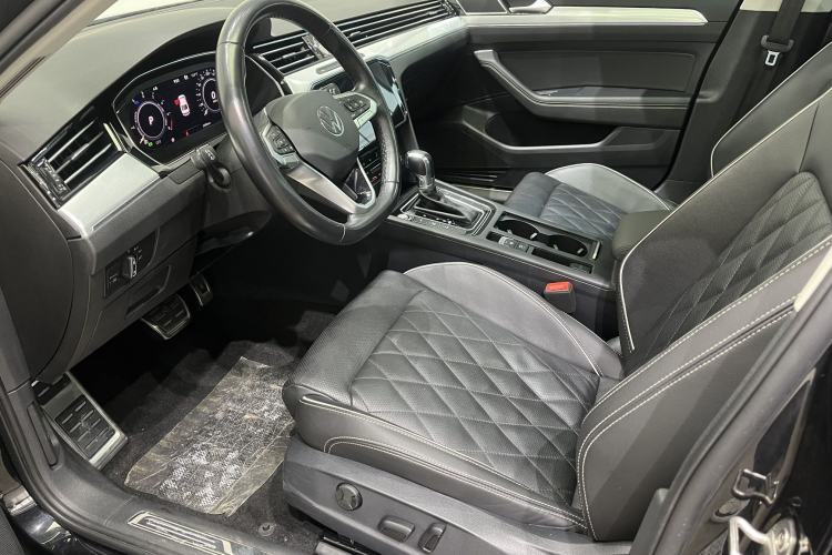 Used Volkswagen Magotan GTE Plug-in Hybrid 2022 GTE Luxury Model Interior 1