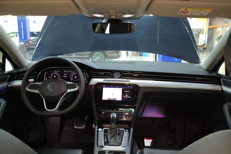 Used Volkswagen Magotan GTE Plug-in Hybrid 2022 GTE Luxury Model Interior 2