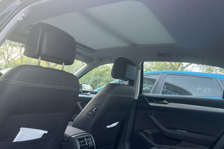 Used Volkswagen Magotan GTE Plug-in Hybrid 2022 GTE Luxury Model Interior 3