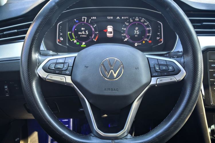 Used Volkswagen Magotan GTE Plug-in Hybrid 2022 GTE Luxury Model Interior 5