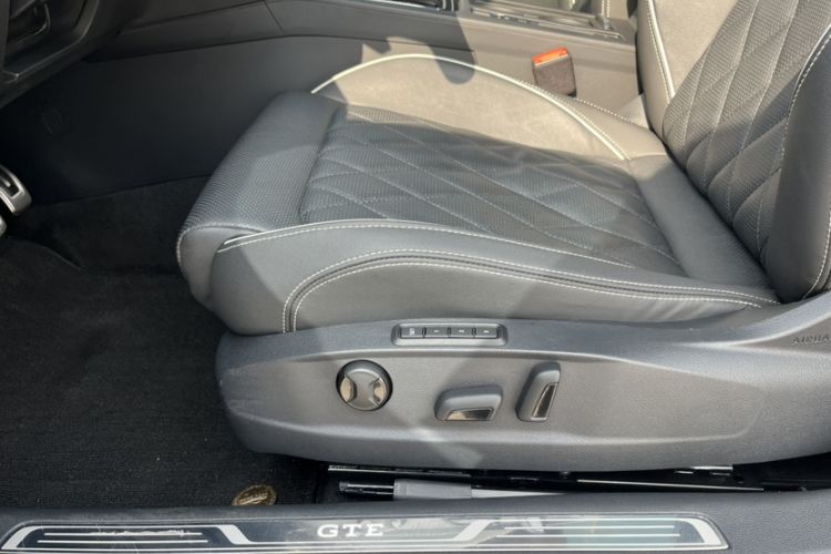 Used Volkswagen Magotan GTE Plug-in Hybrid 2022 GTE Prestige Model Interior 5
