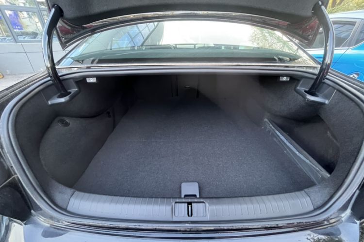 Used Volkswagen Magotan GTE Plug-in Hybrid 2022 GTE Luxury Model Interior 5