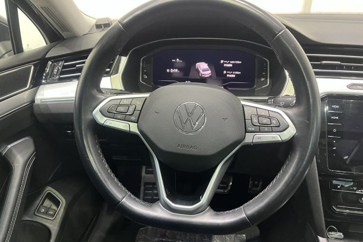 Used Volkswagen Magotan GTE Plug-in Hybrid 2022 GTE Luxury Model Interior 5