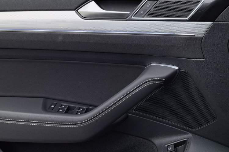 Used Volkswagen Magotan GTE Plug-in Hybrid 2022 GTE Luxury Model Interior 8