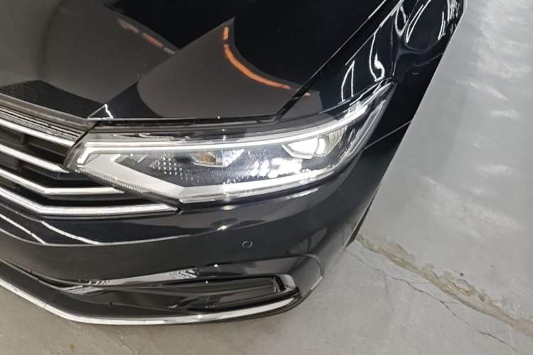 Used Volkswagen Magotan GTE Plug-in Hybrid 2022 GTE Luxury Model Left Front Headlight