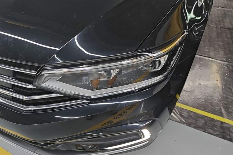 Used Volkswagen Magotan GTE Plug-in Hybrid 2022 GTE Luxury Model Left Front Headlight