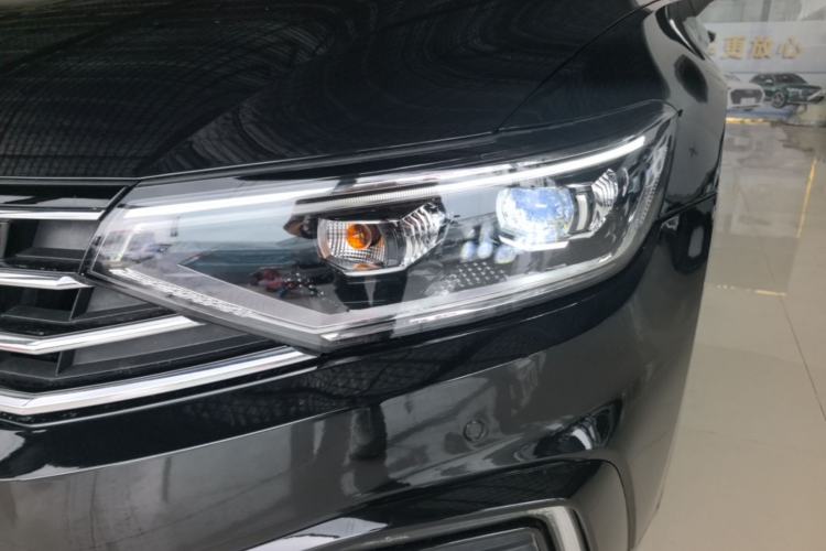Used Volkswagen Magotan GTE Plug-in Hybrid 2022 GTE Luxury Model Left Front Headlight