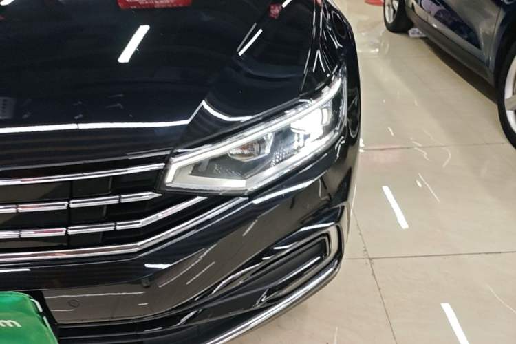 Used Volkswagen Magotan GTE Plug-in Hybrid 2022 GTE Luxury Model Left Front Headlight