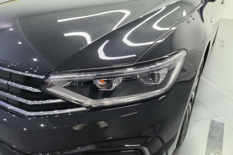 Used Volkswagen Magotan GTE Plug-in Hybrid 2022 GTE Luxury Model Left Front Headlight