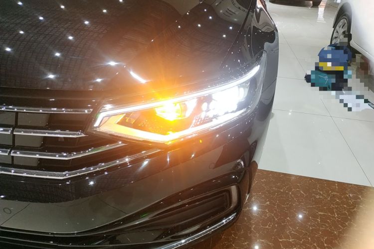 Used Volkswagen Magotan GTE Plug-in Hybrid 2022 GTE Luxury Model Left Front Headlight