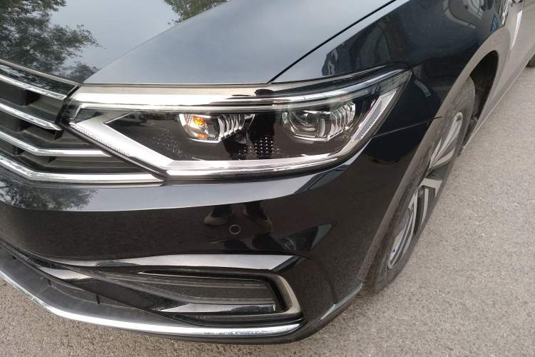 Used Volkswagen Magotan GTE Plug-in Hybrid 2022 GTE Luxury Model Left Front Headlight